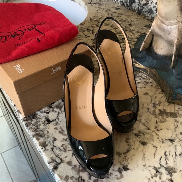 Shoes 👠 - Picture 4 of 17